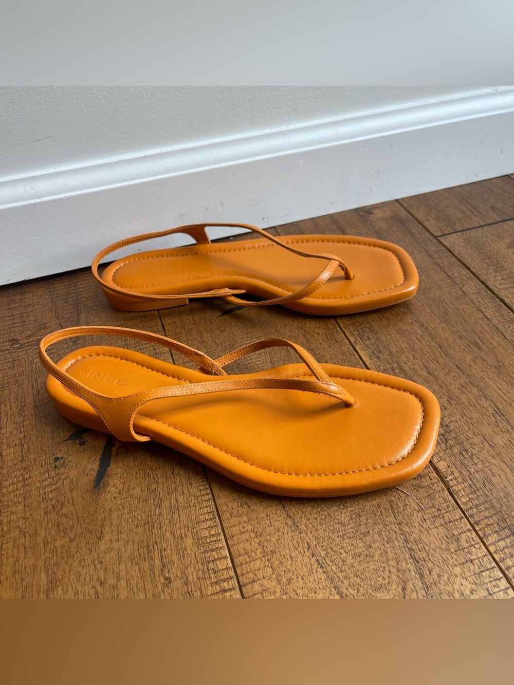 VINCE Deana Flat Burnt Orange Asymmetric Slingback Thong Leather Sandals Sz 6.5